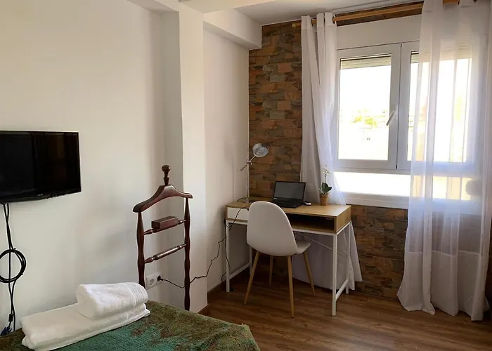 Casa de hóspedes 1 *